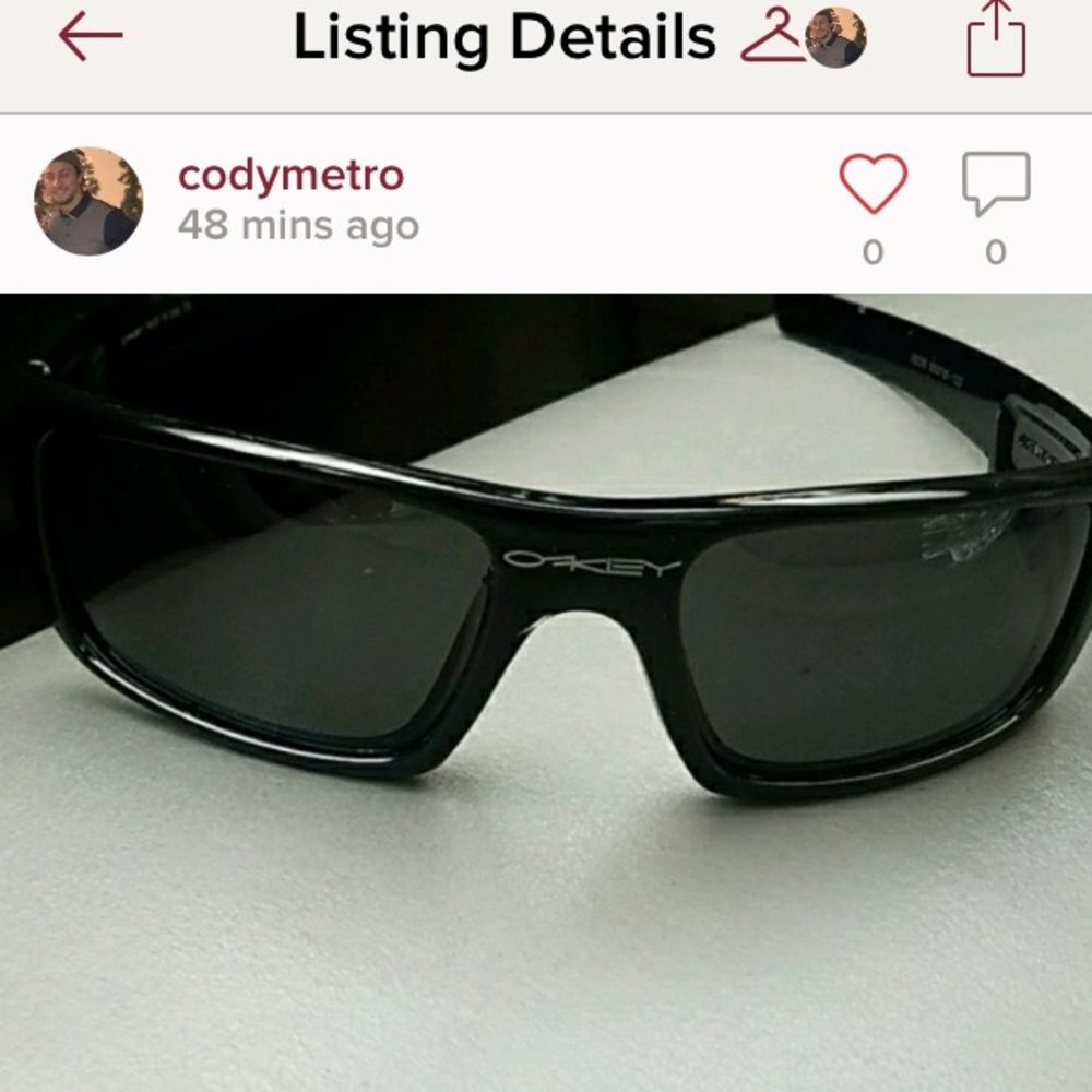 Don’t buy fake Oakleys!
